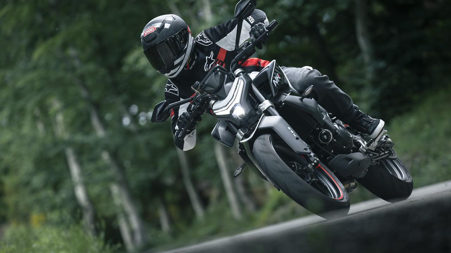 Cfmoto Nk Debutta In Italia La Nuova Naked Di Fascia Media Foto Motoblog