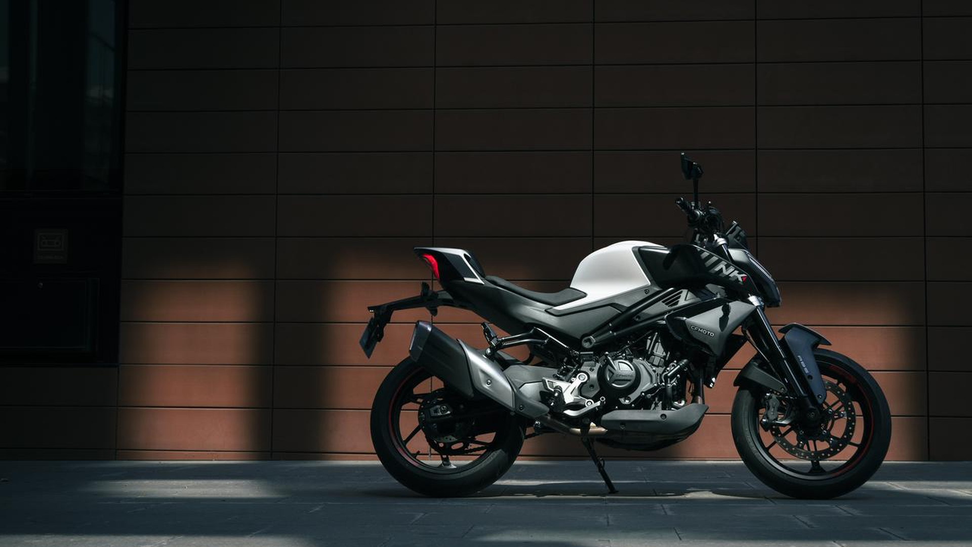 Cfmoto Nk Debutta In Italia La Nuova Naked Di Fascia Media Foto Motoblog