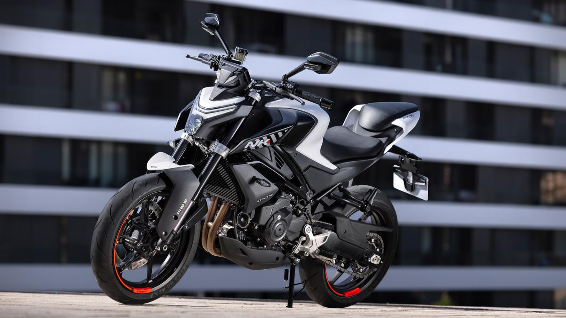 Cfmoto Nk Debutta In Italia La Nuova Naked Di Fascia Media Foto Motoblog