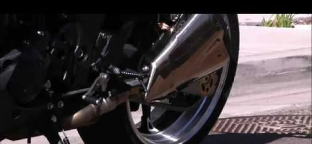 Video presentazione e promo della Kawasaki Z1000 2010