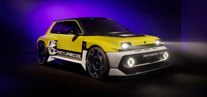 Renault 5 Turbo 3E, via agli ordini: quanto costa la super sportiva EV