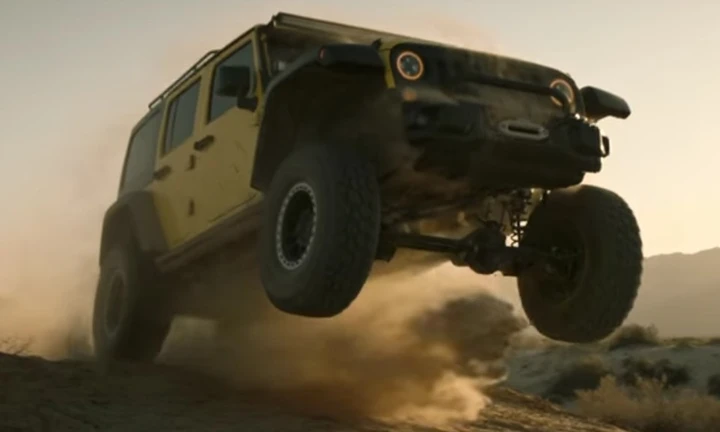 Jeep Wrangler: offroad estremo nel deserto [Video]