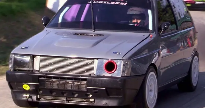 Fiat Uno Turbo elaborata, il piccolo missile italiano da quasi 400 CV