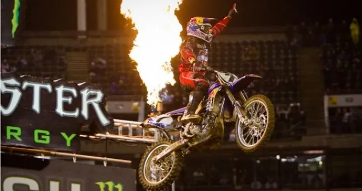 4° Round AMA/FIM Supercross 2011: Stewart al comando