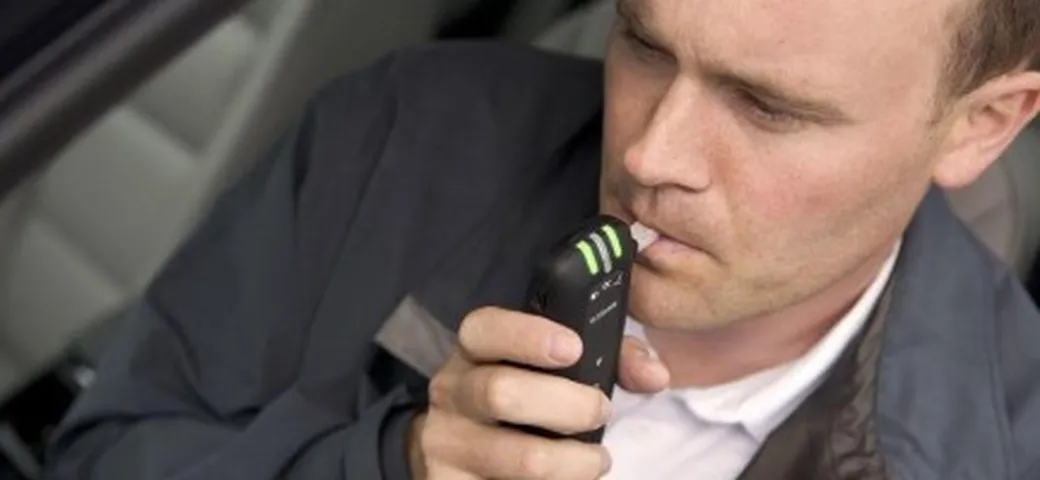 Volvo Alcoguard, l'etilometro di bordo