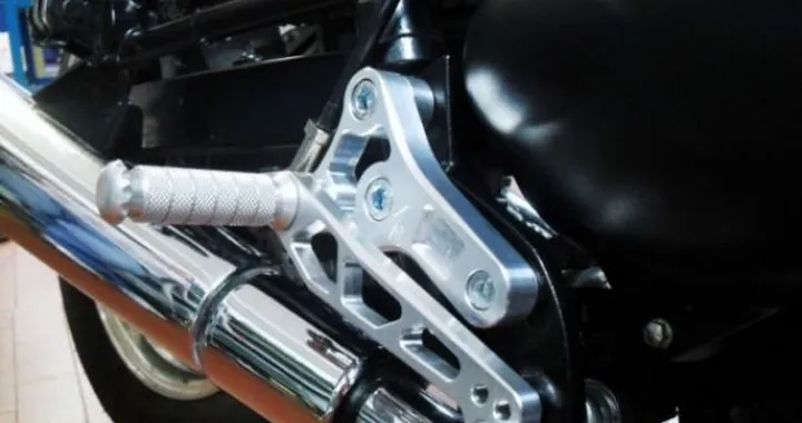 Pedane 4Racing Component per Bonneville