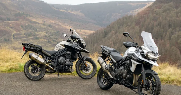 Triumph, due nuove Special su base Tiger 1200: Desert e Alpine Edition
