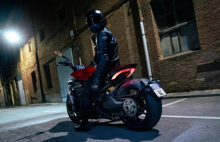 Ducati XDiavel V4