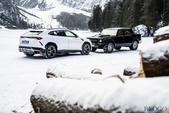 Lamborghini LM002 vs Urus: da fuoristrada a Suv 30 anni dopo