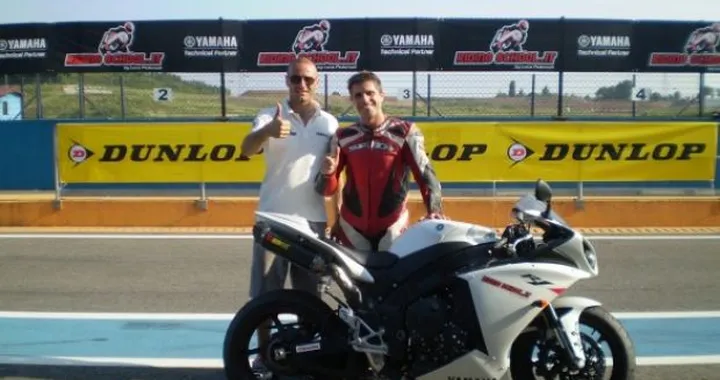 Motoblog/Yamaha: TEST Yamaha YZF-R1