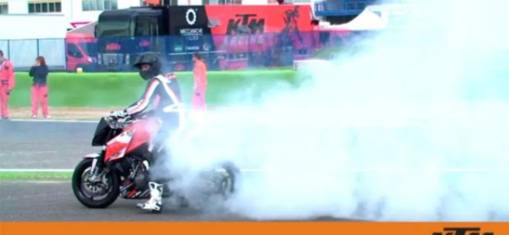 Video Trofei KTM 2009: enduro, motocross e superduke