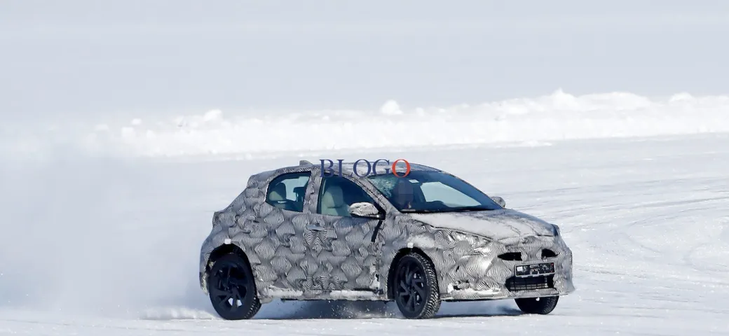 Toyota Yaris Cross: le foto spia