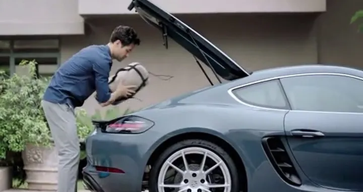 Porsche 718 Cayman
