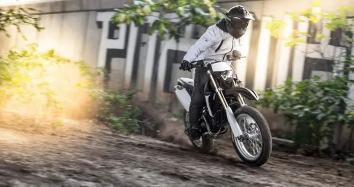 Yamaha TCross Hyper Modified 2014
