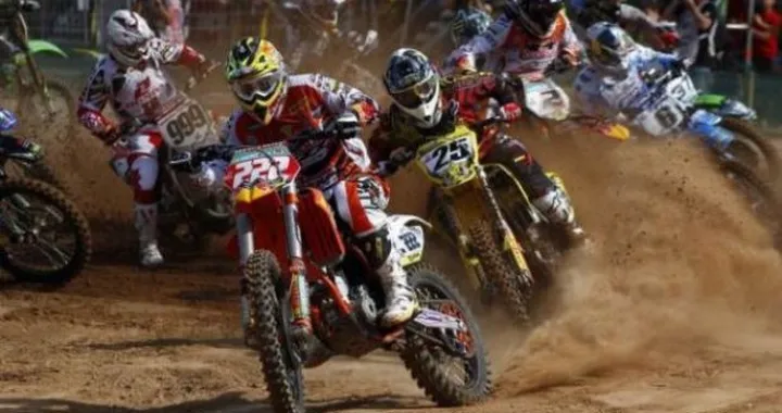 Motocross: doppietta di Tony Cairoli nel GP di Francia