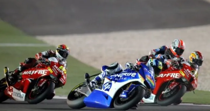 125/Moto2: in Qatar si farà il warm-up il sabato notte, i piloti: "decisione assurda"