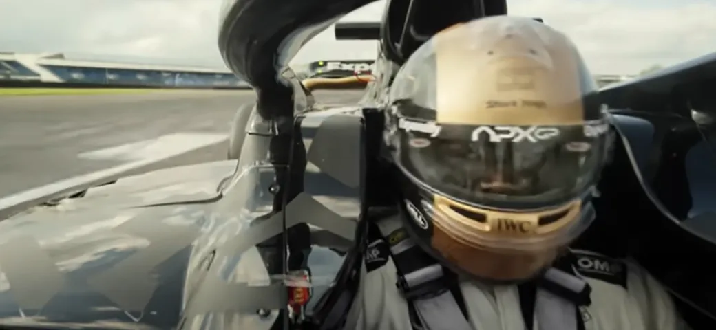 Brad Pitt torna in pista nel film F1 di Joseph Kosinski