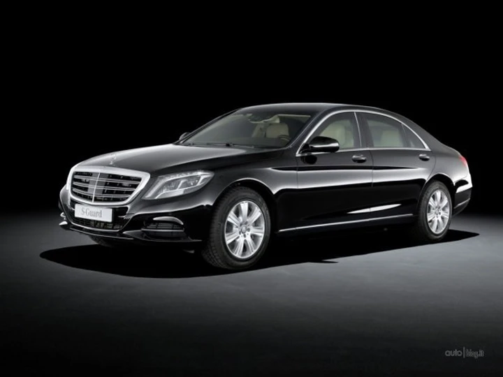 Mercedes S 600 Guard: foto e informazioni dell'ammiraglia blindata