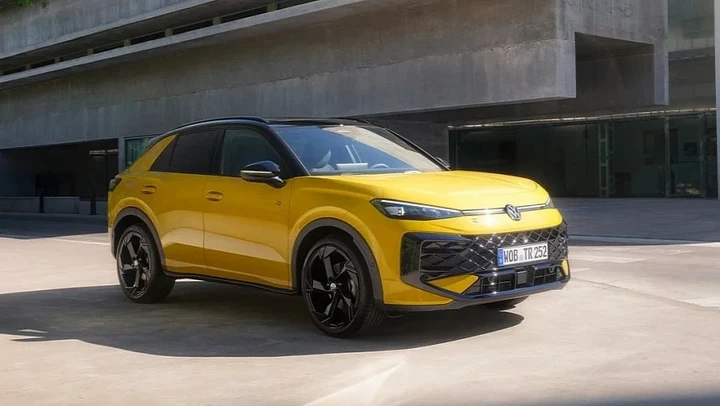Volkswagen T-Roc, ecco la seconda generazione: finalmente ibrida