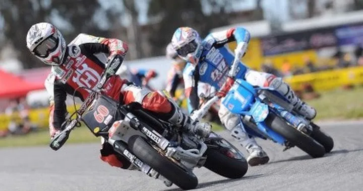 Supermoto: a Latina vincono i fratelli Chareyre