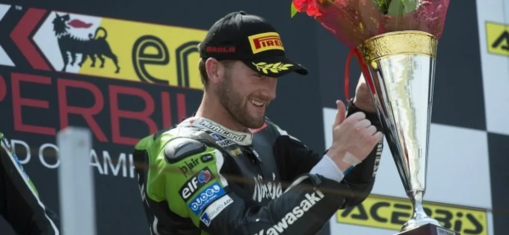 SBK Misano, due schiaffi di Tom Sykes (Kawasaki). Melandri (Aprilia), due podi. Sfortuna per Giugliano (Ducati)