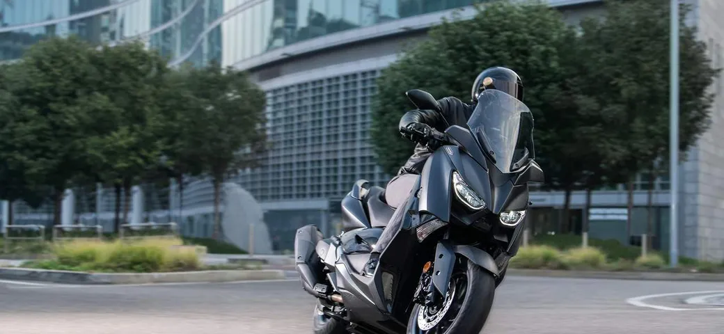 EICMA 2018: i nuovi Yamaha XMAX Iron Max 125, 300 e 400 cc