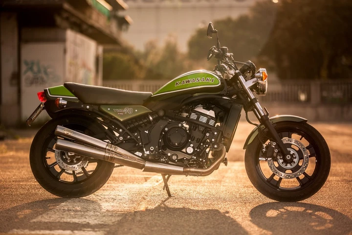 Kawasaki Vulcan 70 by Mr.Martini