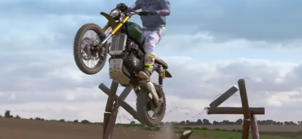 Guy Martin replicherà il salto di Steve McQueen ne 