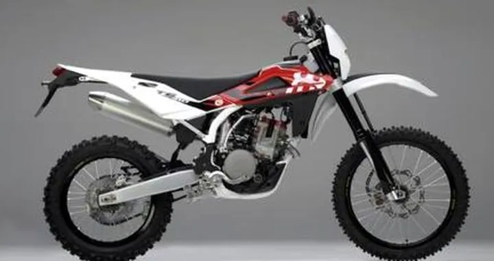 Presentate le nuove Husqvarna TC 450 e TE 310 2009