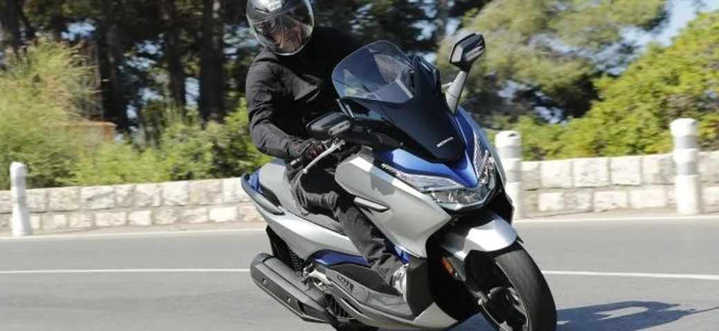 Honda Forza 125 e 300 – La nostra prova