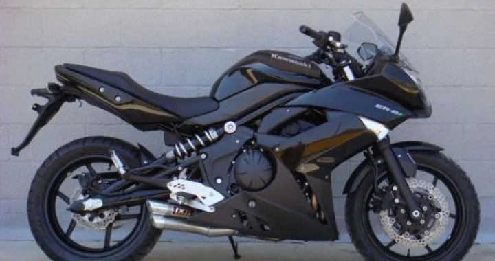 Scarico Ixil Dual Hyperflow per Kawasaki ER-6 e Versys 650