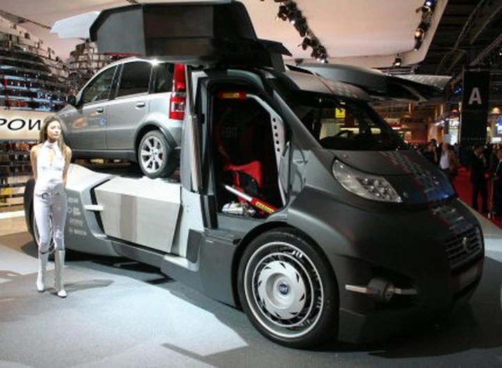 La bella e la bestia -  Fiat girl & Ducato Truckster