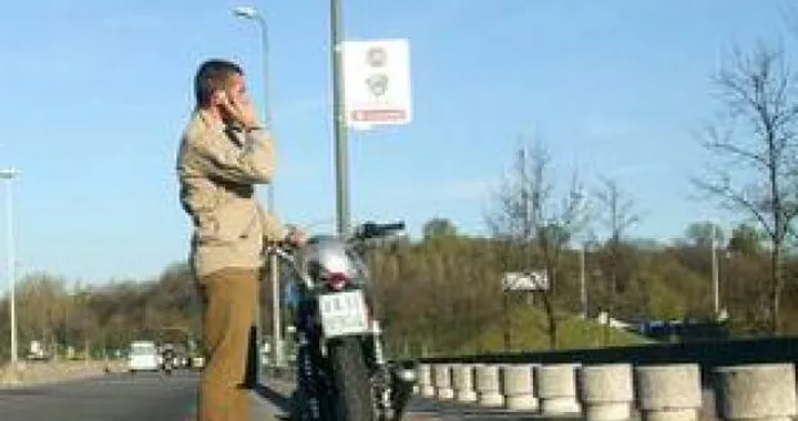 Due ruote: arriva l'obbligo del triangolo?