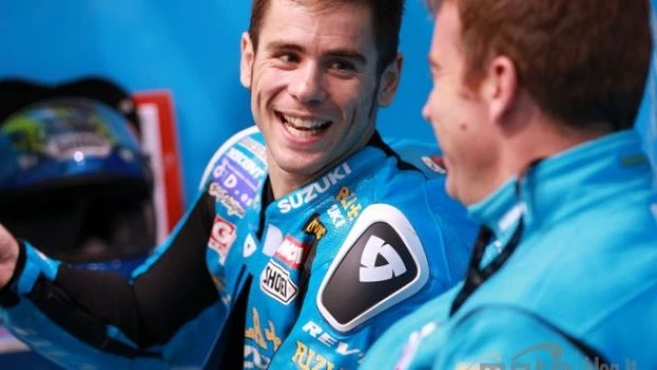 Intervento riuscito per Alvaro Bautista