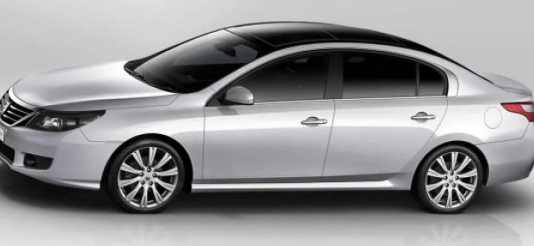Renault Latitude: non è l'erede della Vel Satis