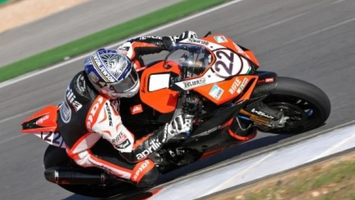 WSBK: Leon Camier a lezione da Max Biaggi