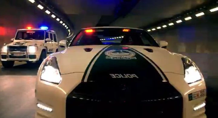 Le supercar della Polizia di Dubai [Video]