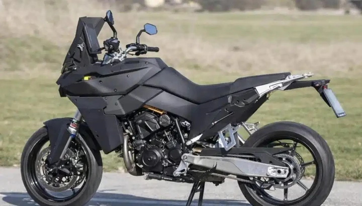 KTM 990 SMT: la sport-touring “Fun” da 120 CV è quasi pronta