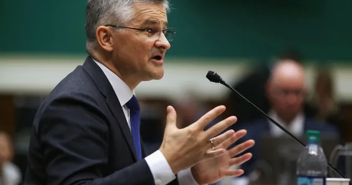 Volkswagen - Michael Horn, CEO USA : "Sapevamo dal 2014". La polizia nella sede di Wolfsburg