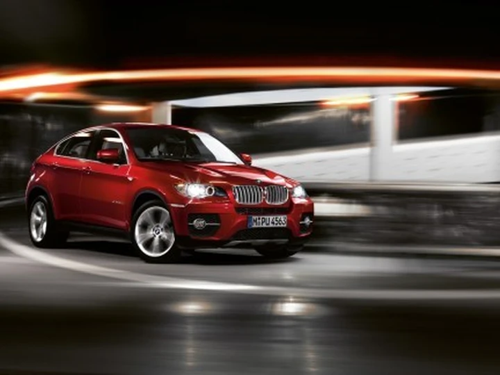 Alla Guida della BMW X6: Enlarge Your Ego