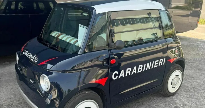 Fiat Topolino con la divisa dei Carabinieri: già attiva a Roma