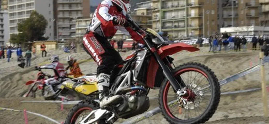 Aprilia e il Mondiale Enduro '08
