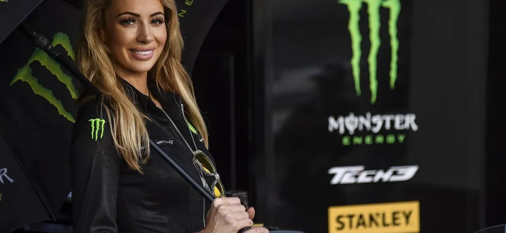 Paddock Girls MotoGP Qatar 2017 [Foto e Video]