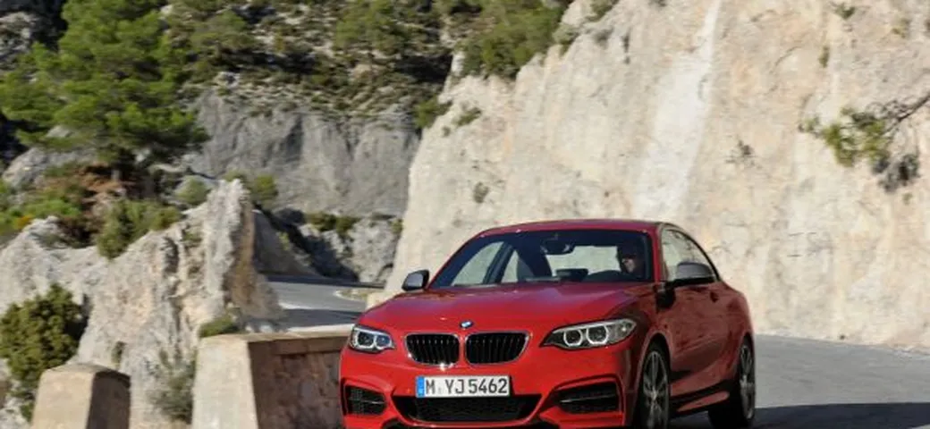 BMW Serie 2 Coupé in video