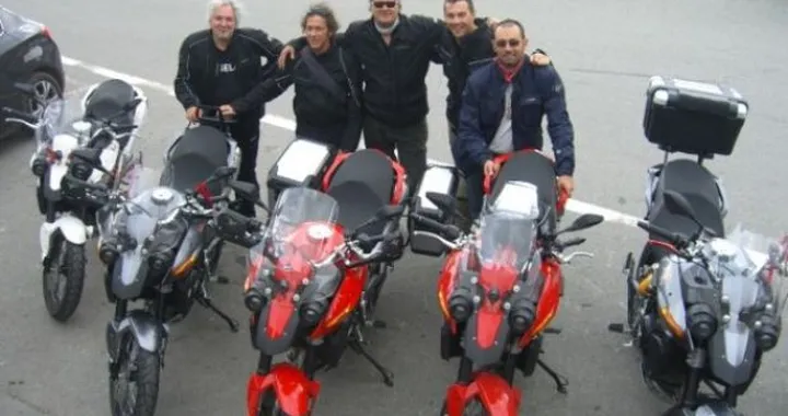 Foto del giorno: le Morini non si fermano