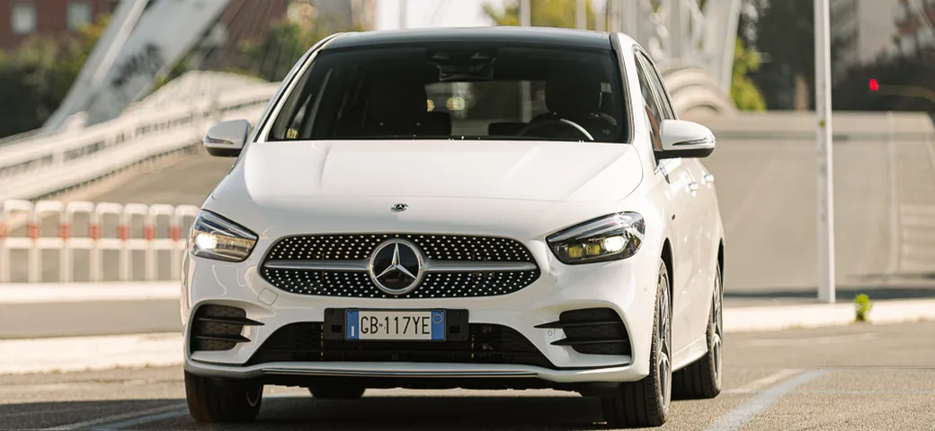 Mercedes-Benz Classe B 250e: la prova su strada