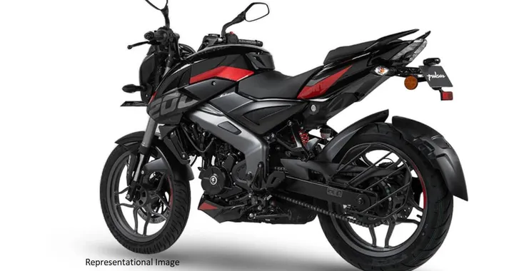 Bajaj Pulsar NS400: il debutto ufficiale è previsto fra pochi mesi