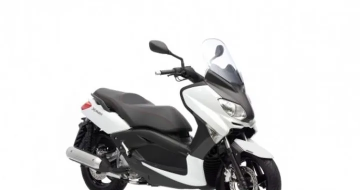 Yamaha X-MAX 125 ABS e MAX 250 ABS 2011