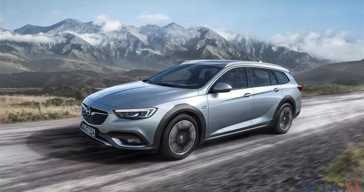 Opel Insignia: in arrivo il motore 2.0 biturbo da 210 CV
