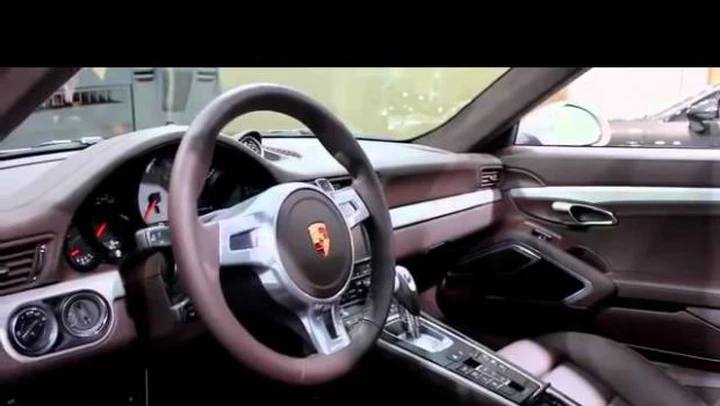 Video: gli interni e le personalizzazioni della nuova Porsche 911